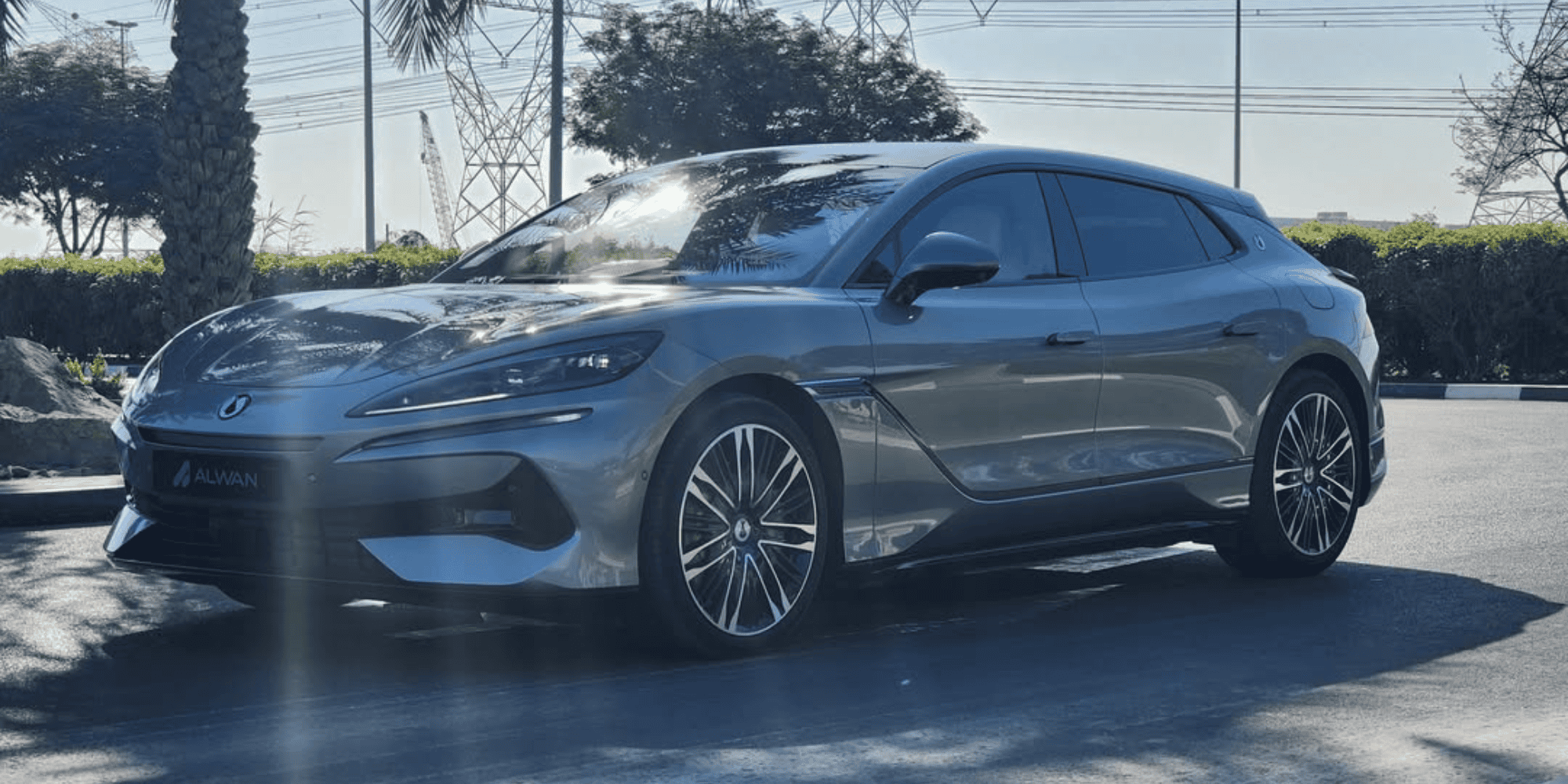 Denza Z9 Third Banner