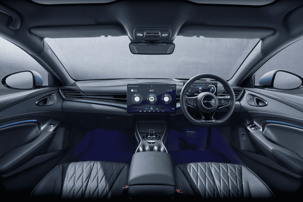 Interior & Hiburan Premium BYD Seal