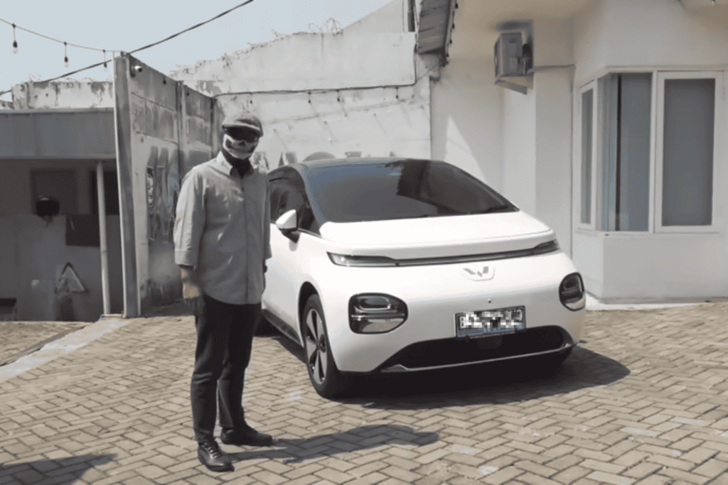 Wuling Cloud EV Pembunuh Saudaranya Sendiri