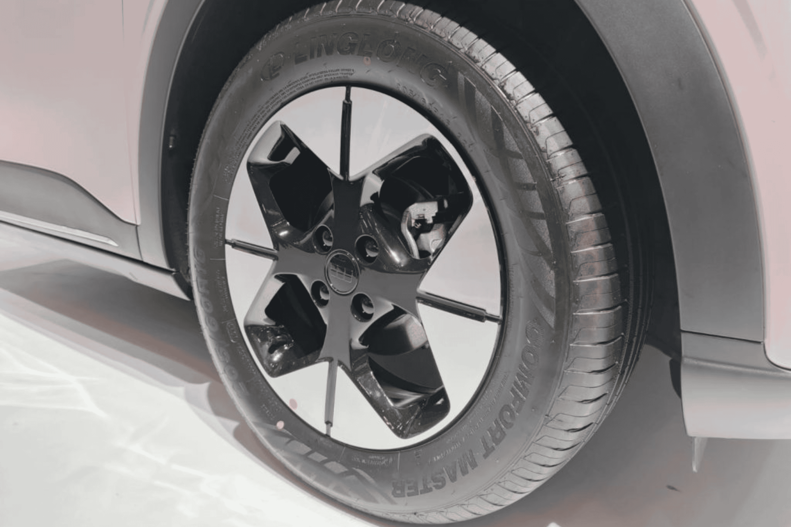 Velg & Tire Geely EX2