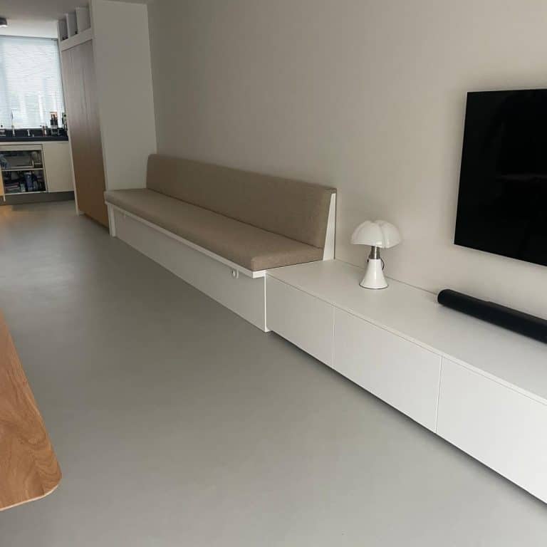 Sarek eetbank onderdeel van wandopstelling met tv meubel