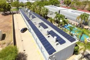 Solar energy installation at Sandor’s Motor Inn