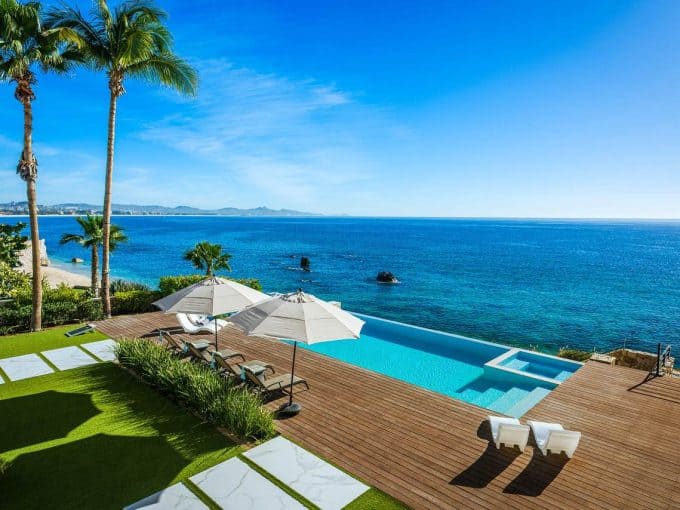 Palmilla Oceanfront Estate With Stunning Views And Luxurious Amenities.