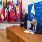 República Dominicana firma documento de acercamiento a la OCDE 