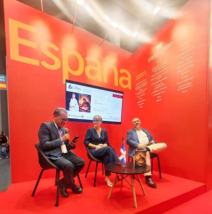 Lizamavel Collado presenta “Todavía” en Bogotá