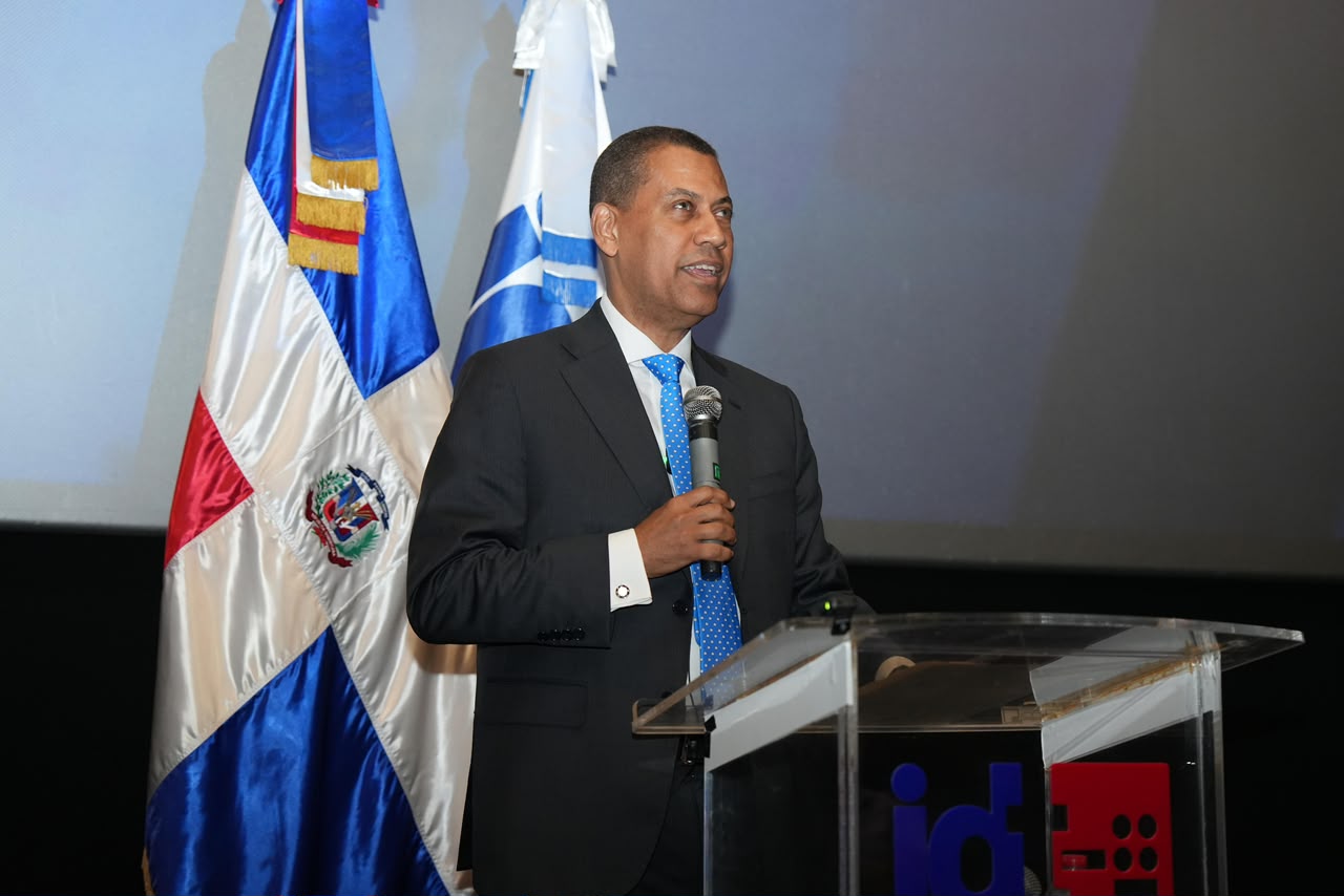 Guido Gómez Mazara, director de Indotel.