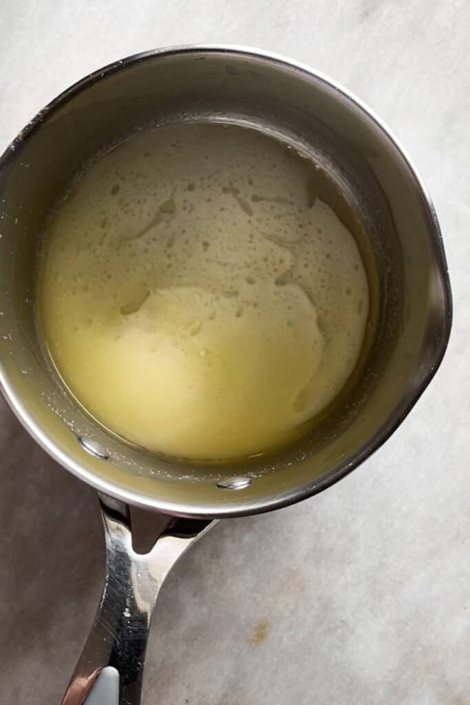 Mantequilla derretida con sólidos lácteos