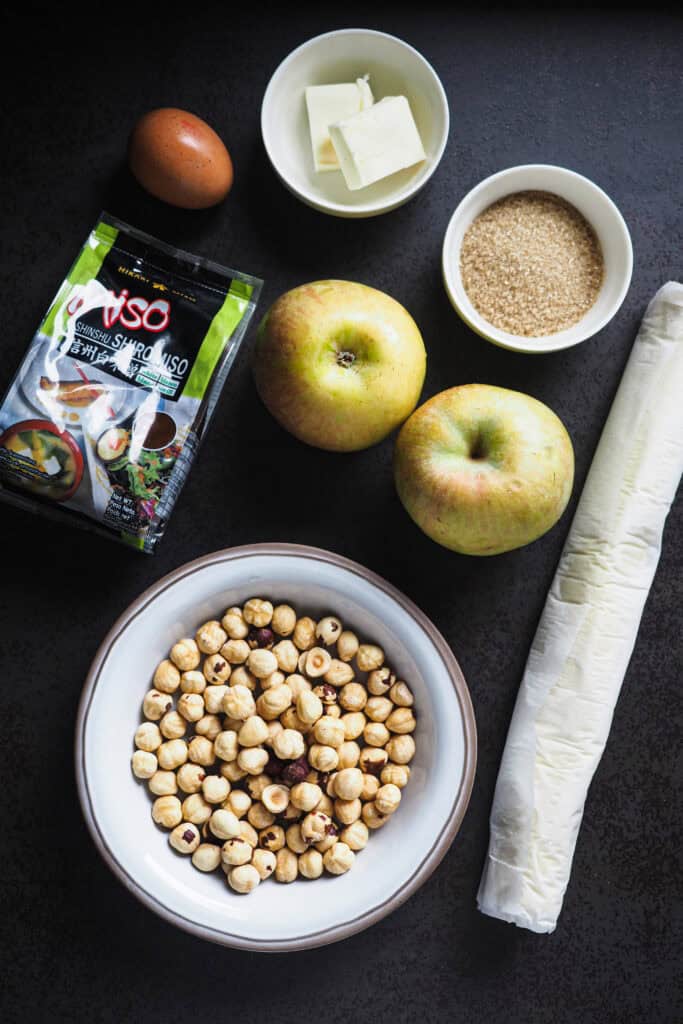 Ingredientes para hacer una Trenza de Hojaldre Rellena de Manzana