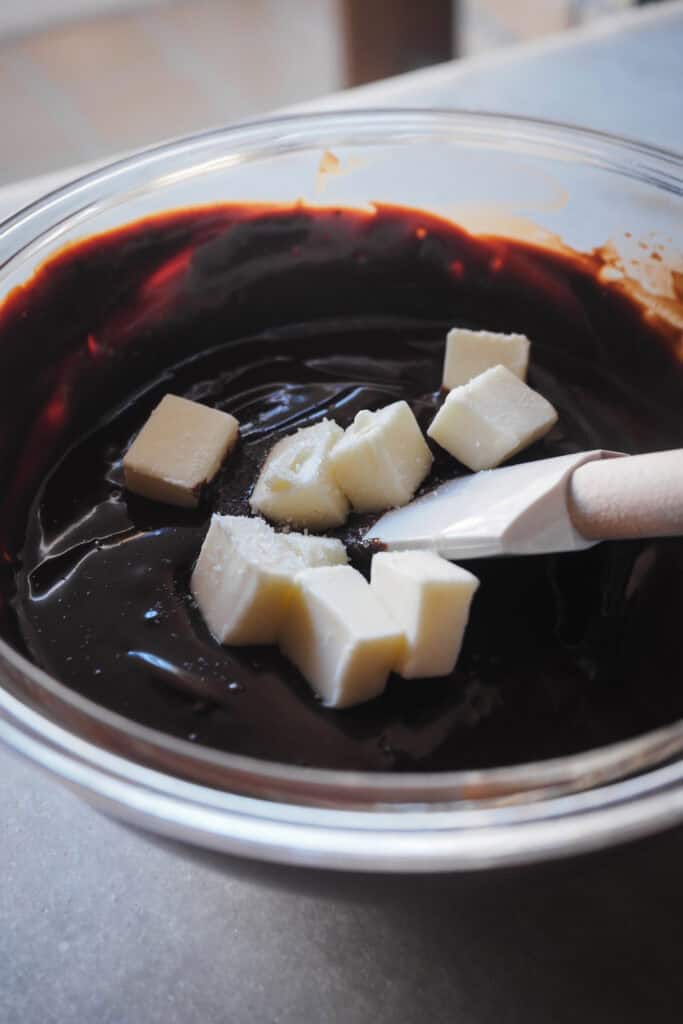 Ganache de chocolate con mantequilla