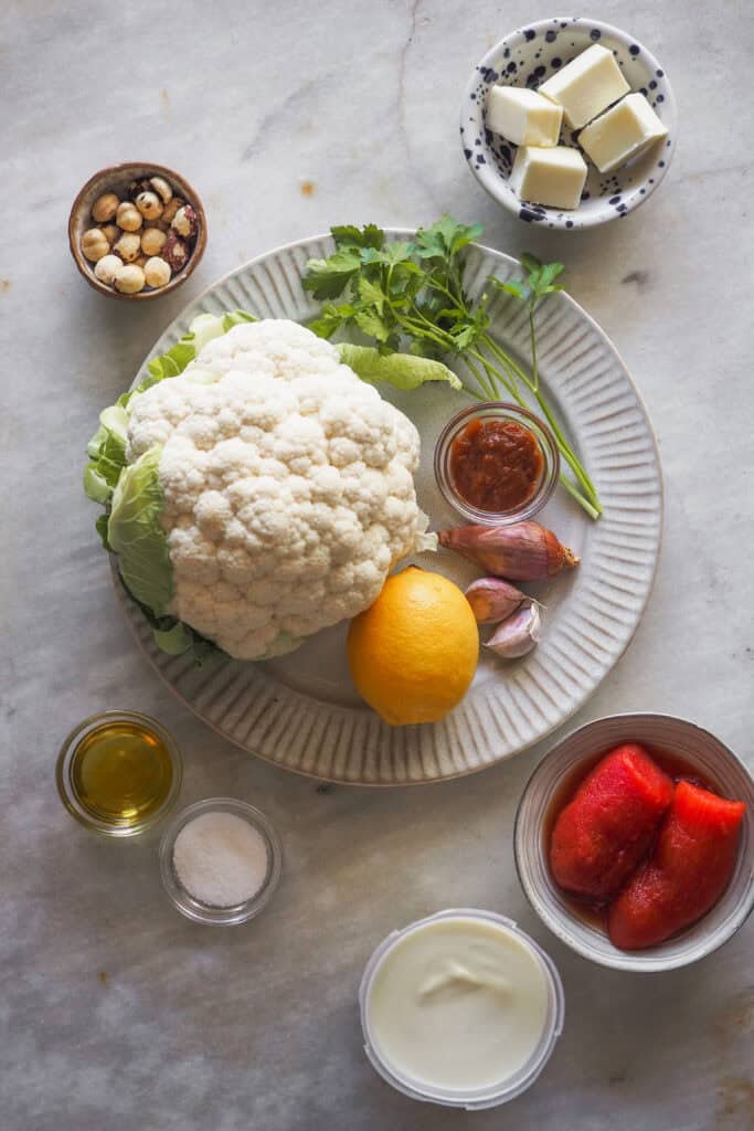 Ingredientes Coliflor Braseada con Harissa y Avellanas