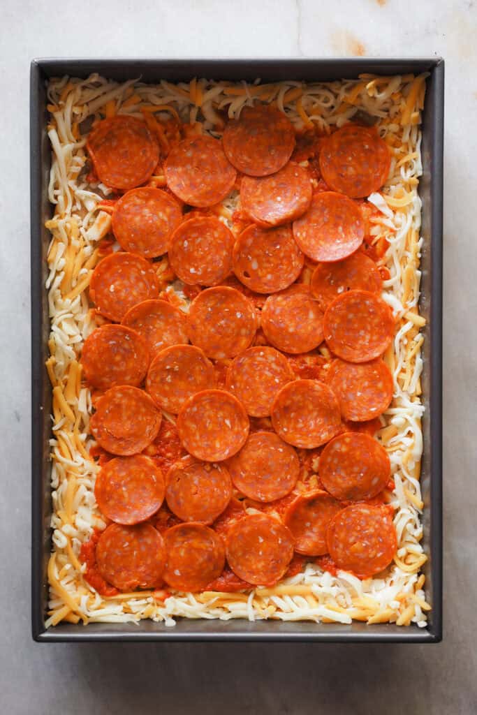 Paso 5 toppings pizza Detroit - pepperoni