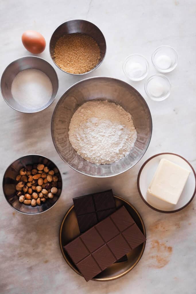 Ingredientes para hacer Cookies de chocolate y avellanas