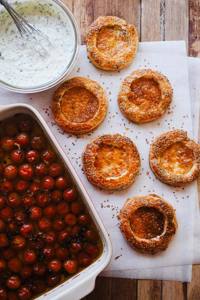 Componentes para hacer Tartaletas de Tomate y Queso Feta