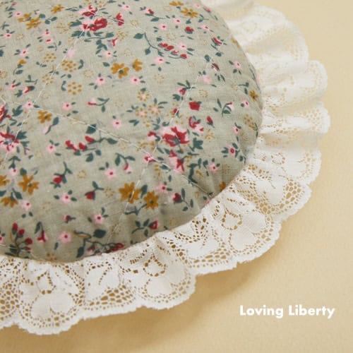 Danish Pillow Cracker in Loving Liberty