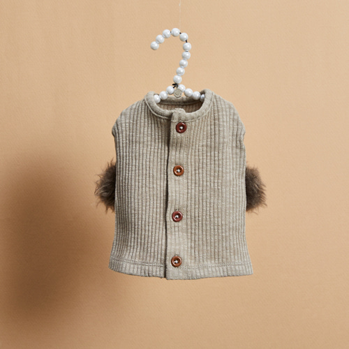 Misty Puff Tee-digan by Louisdog