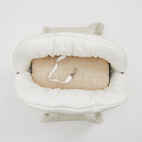 Blanc Around Bag by Louisdog luxury designer dog carrier