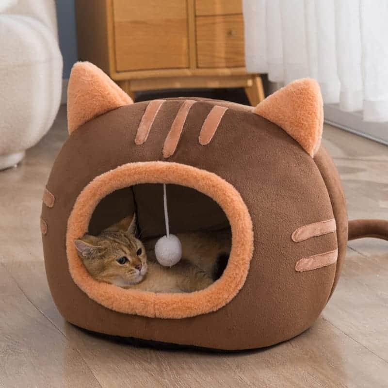 lit cocoon pour chat avec coussin doux et panier confortable