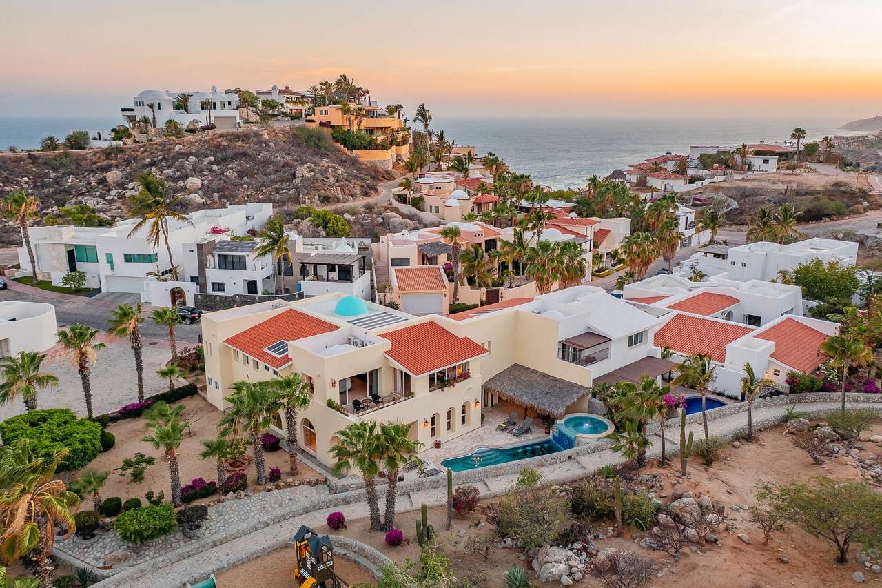 Blue Moon Real Estate In Cabo San Lucas