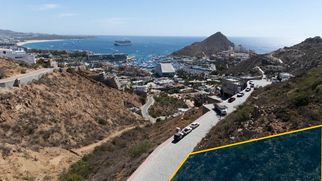 Pedregal Hillside Home With Ocean View And Winding Road.