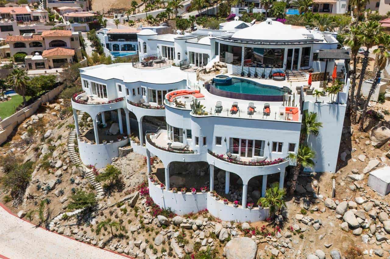 Pedregal Hillside Villa With Terraces And Pool, Offering Stunning Ocean Views.