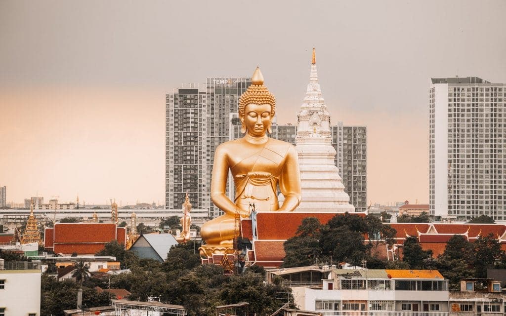 Wat Paknam Phasi Charoen, The Big Golden Buddha in Bangkok
