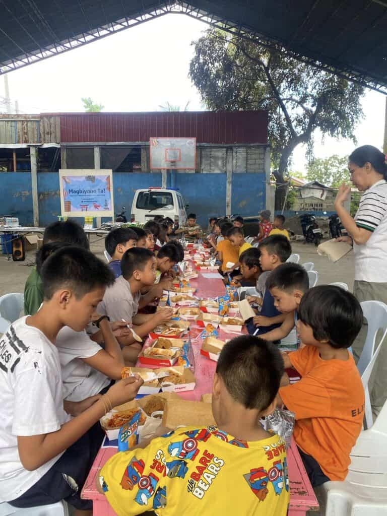 Jollibee Meal Magbyahe Ta Cebu Project
