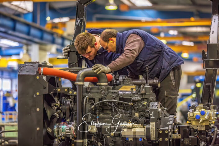 Reportage dans une usine de fabrication de machine agricole