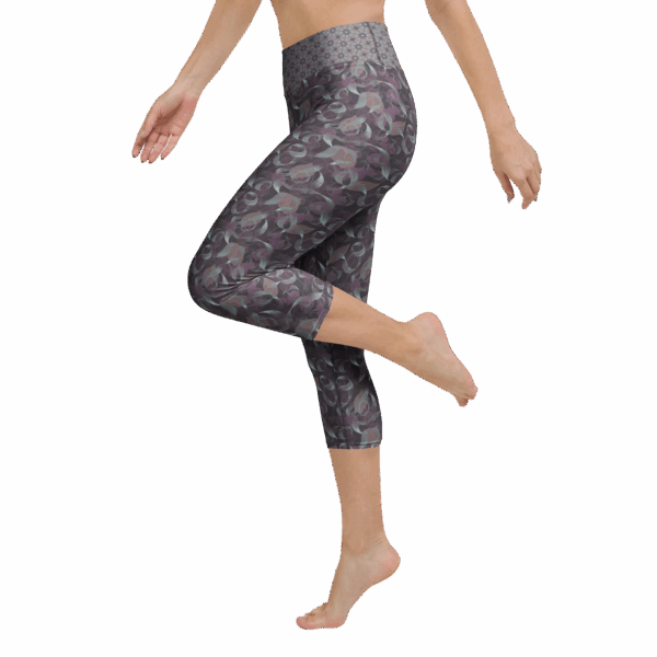 Monroe - 3/4 Length Capri Leggings - Image 3