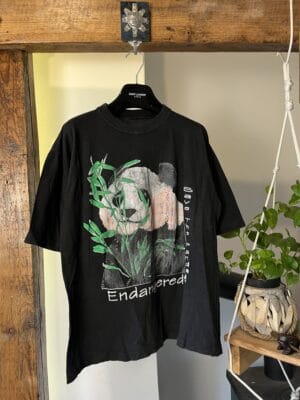Koszulka Endangered - Save The Panda 90s