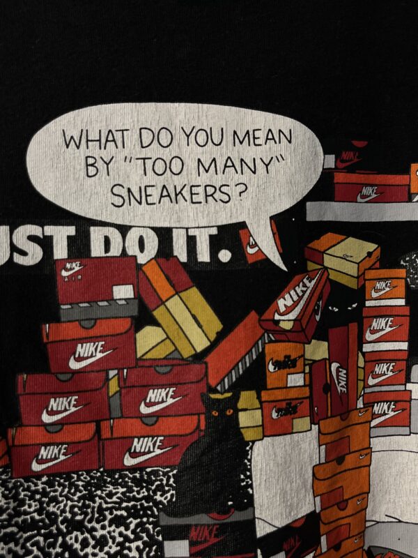 Koszulka Nike Too Many Sneakers Cats  - obrazek 4
