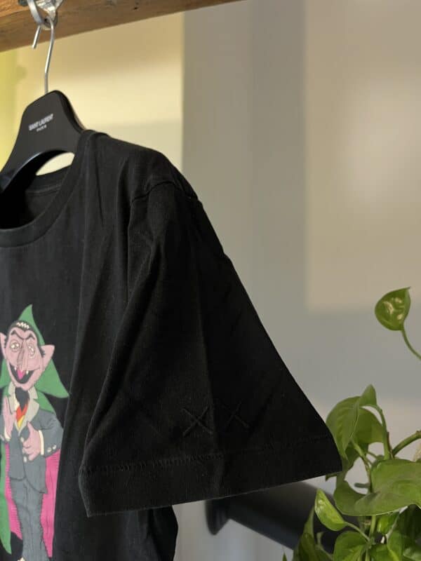 Koszulka Uniqlo x Kaws x Sesame Street - obrazek 5