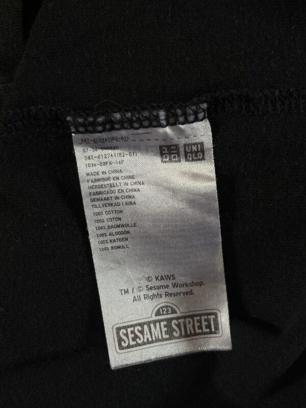 Koszulka Uniqlo x Kaws x Sesame Street - obrazek 7