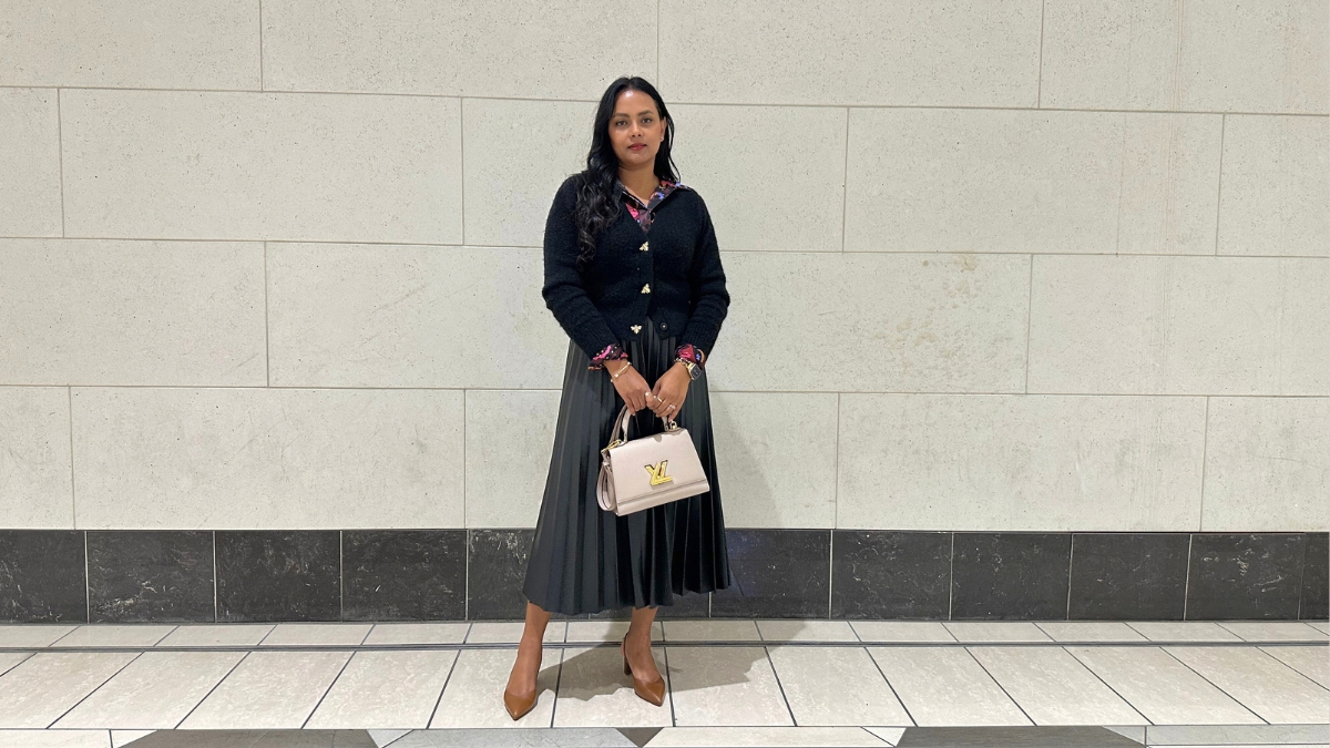 Stylish Black Cardigan Outfits Ideas That Are Not Basic - Blog Banner