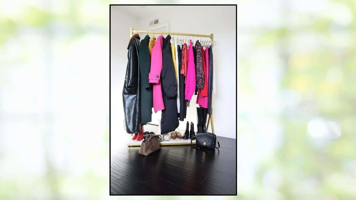 Your Complete Winter Capsule Wardrobe Plan with Colors - Blog Banner