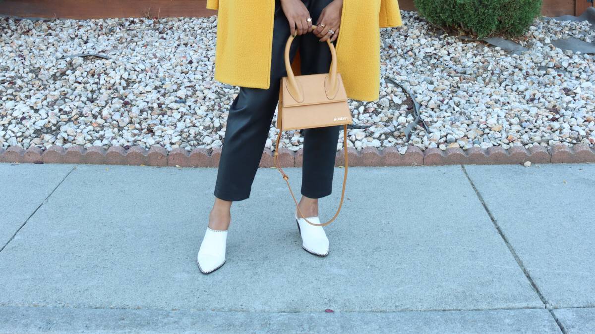 Best Toe Topper Socks For Your Mules and Pumps For Comfy Protection - Blog Banner