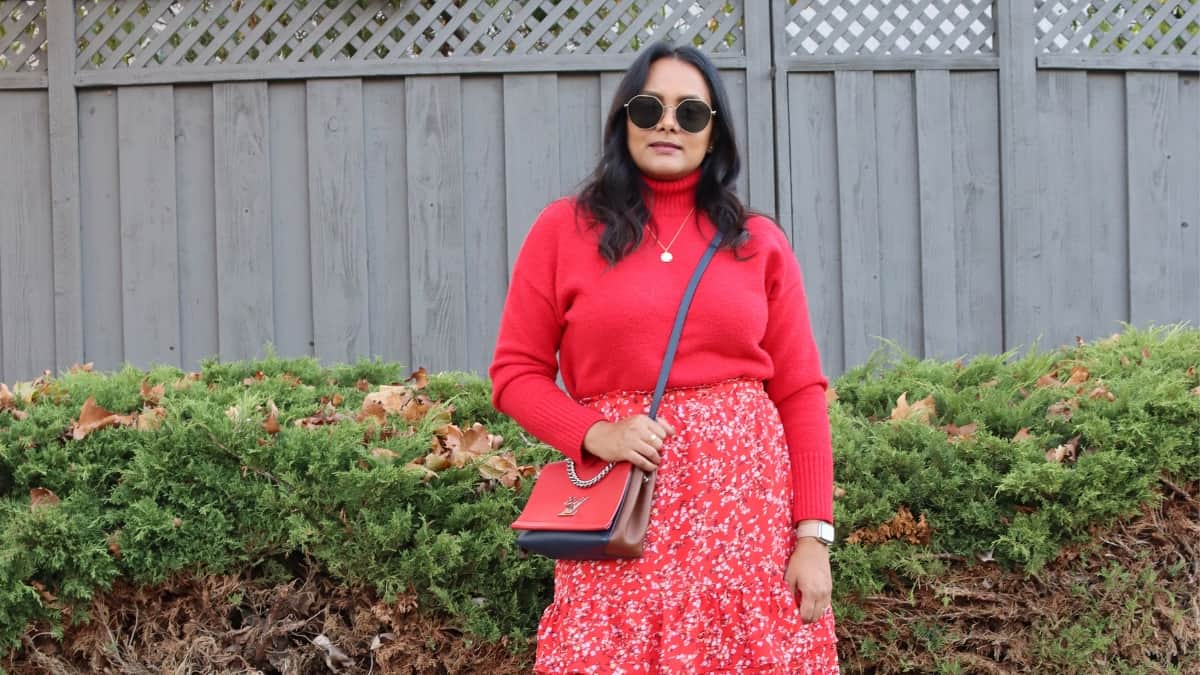 What Necklaces You Can Wear With Tutleneck Outfits To Look Stylish - Blog Banner