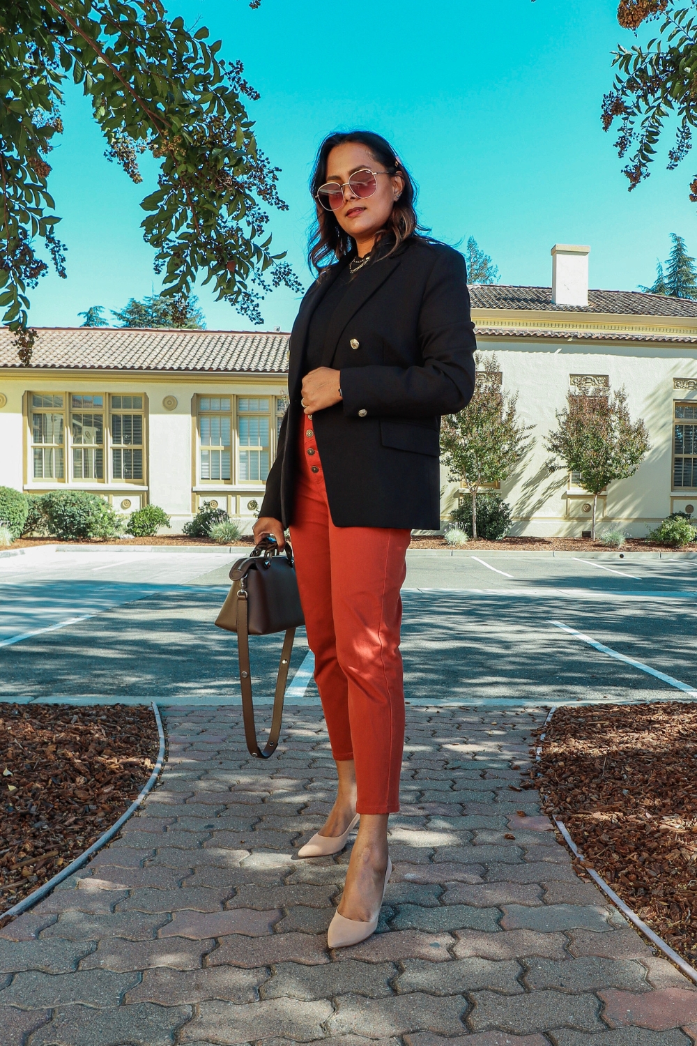 black-blazer-with-colored-jeans