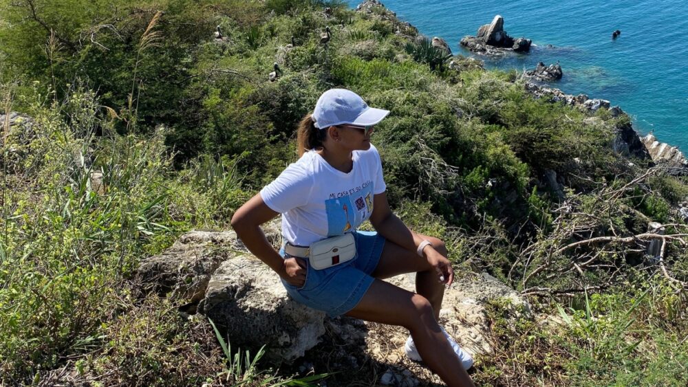 cute-hiking-outfit-ideas-blog-banner