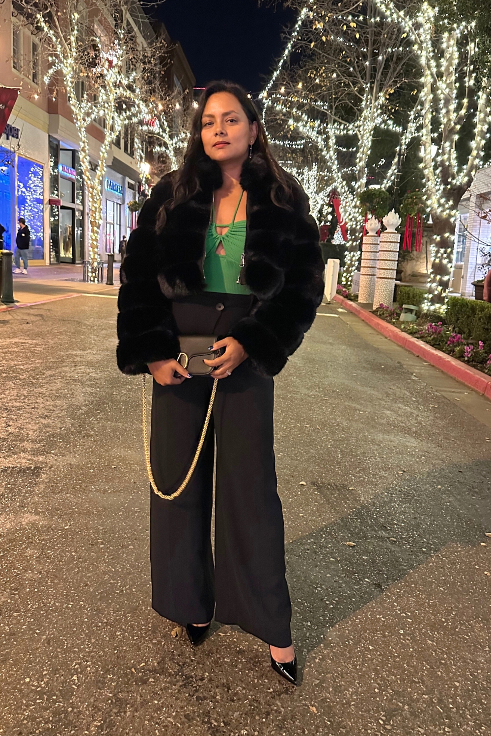 Pumps with wide leg pants