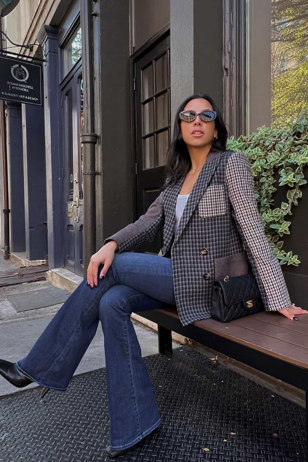 What to Wear to a Comedy Show - Blog Banner