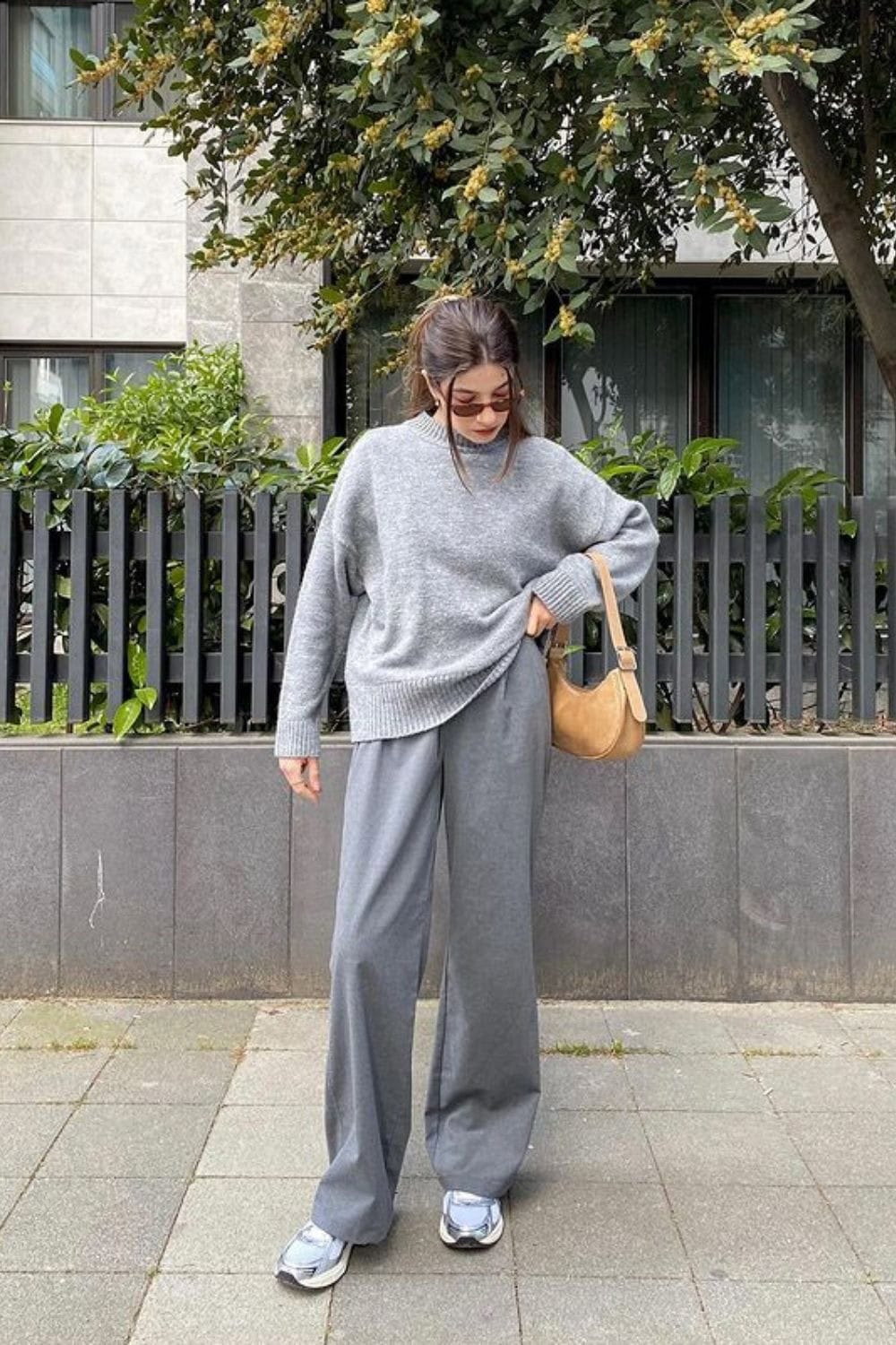 What-to-wear-when bloated-Monochrome-Outfit