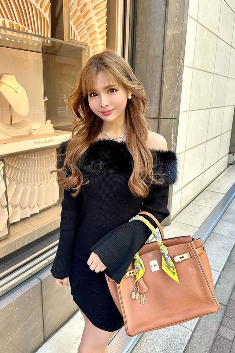 necklace-with-offshoulder-Multi-pendant-choker-necklace