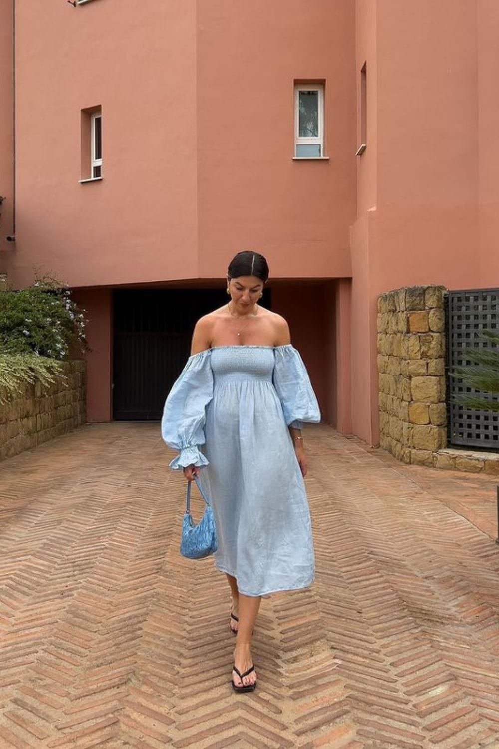 necklace-with-offshoulder-Two-tier-necklace