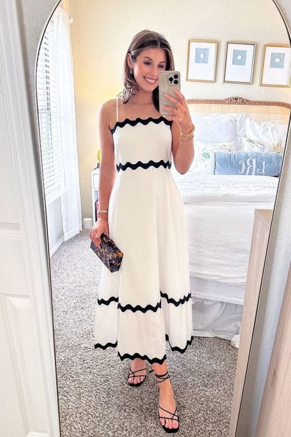 what-to-wear-with-white-dress-Strappy-Black-Sandals