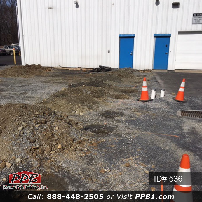 Pole Building Dimensions: 32’ W x 48’ L x 14’ 6” H (ID# 536) 32’ Standard Trusses, 4’ on Center 4/12 Pitch Colors: Siding Color: White Roofing Color: White Trim Color: White
