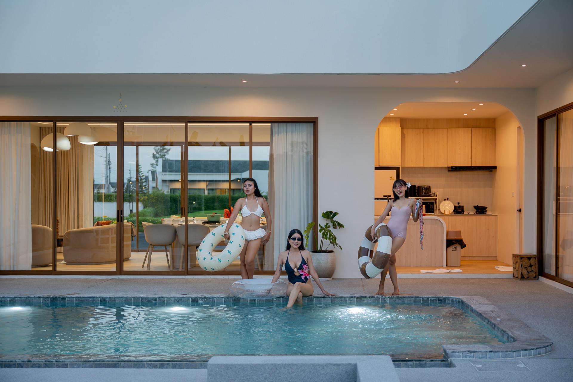 พูลวิลล่า นครนายก