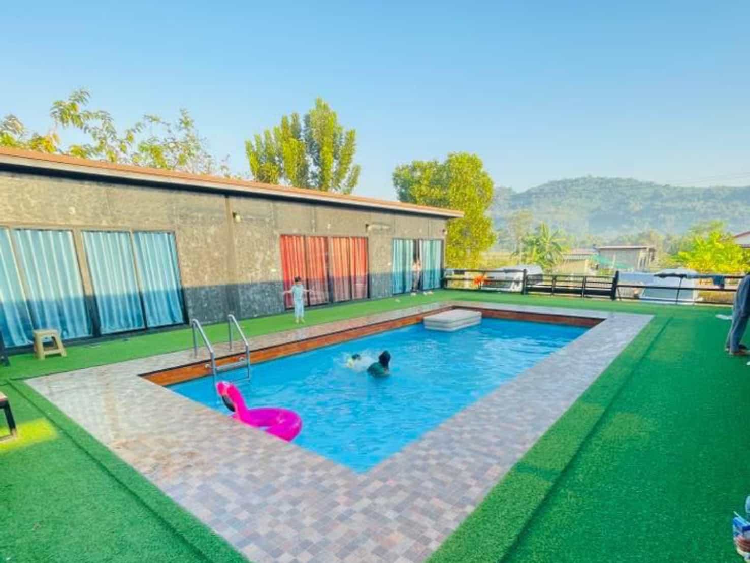 พูลวิลล่า นครนายก