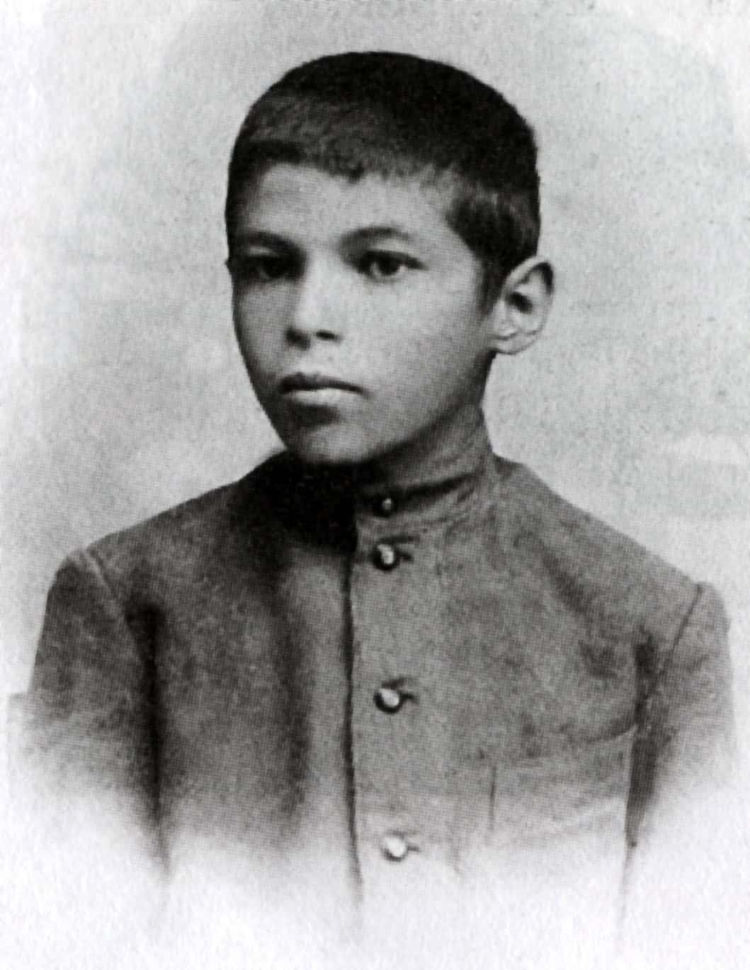 Малий Михайль Семенко у дитинстві, чорнобіле фото.