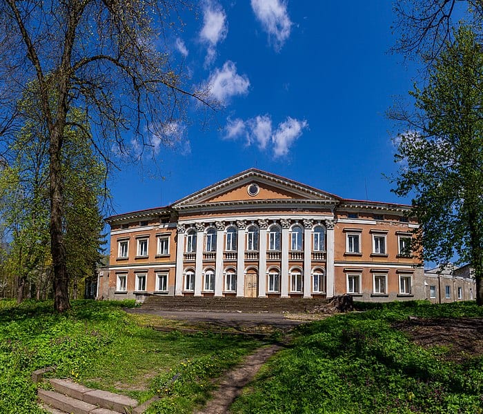 Микулинецький палац