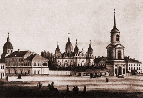 Історична фотографія Києво-Могилянської академії та церкви у XIX столітті.